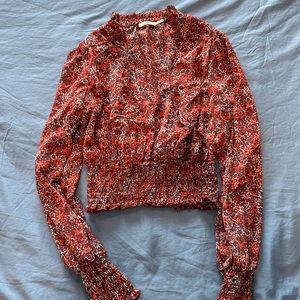 Mi Ami super cute crop top with a deep v